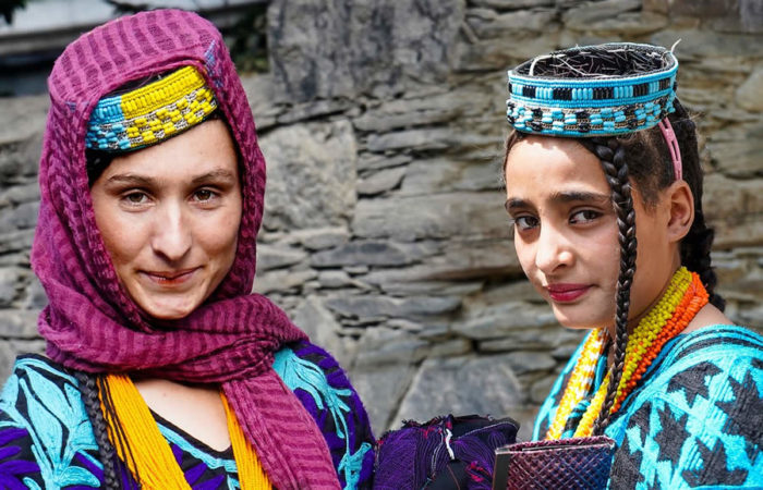 File:Kalash women.jpg