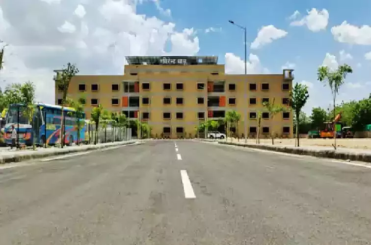 File:Virendra Dham-2.webp