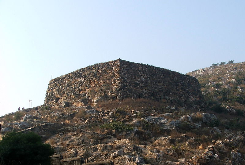 File:Pipphali Cave.jpg