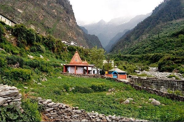 File:Yamunotri Hanuman Chatti Main.jpg